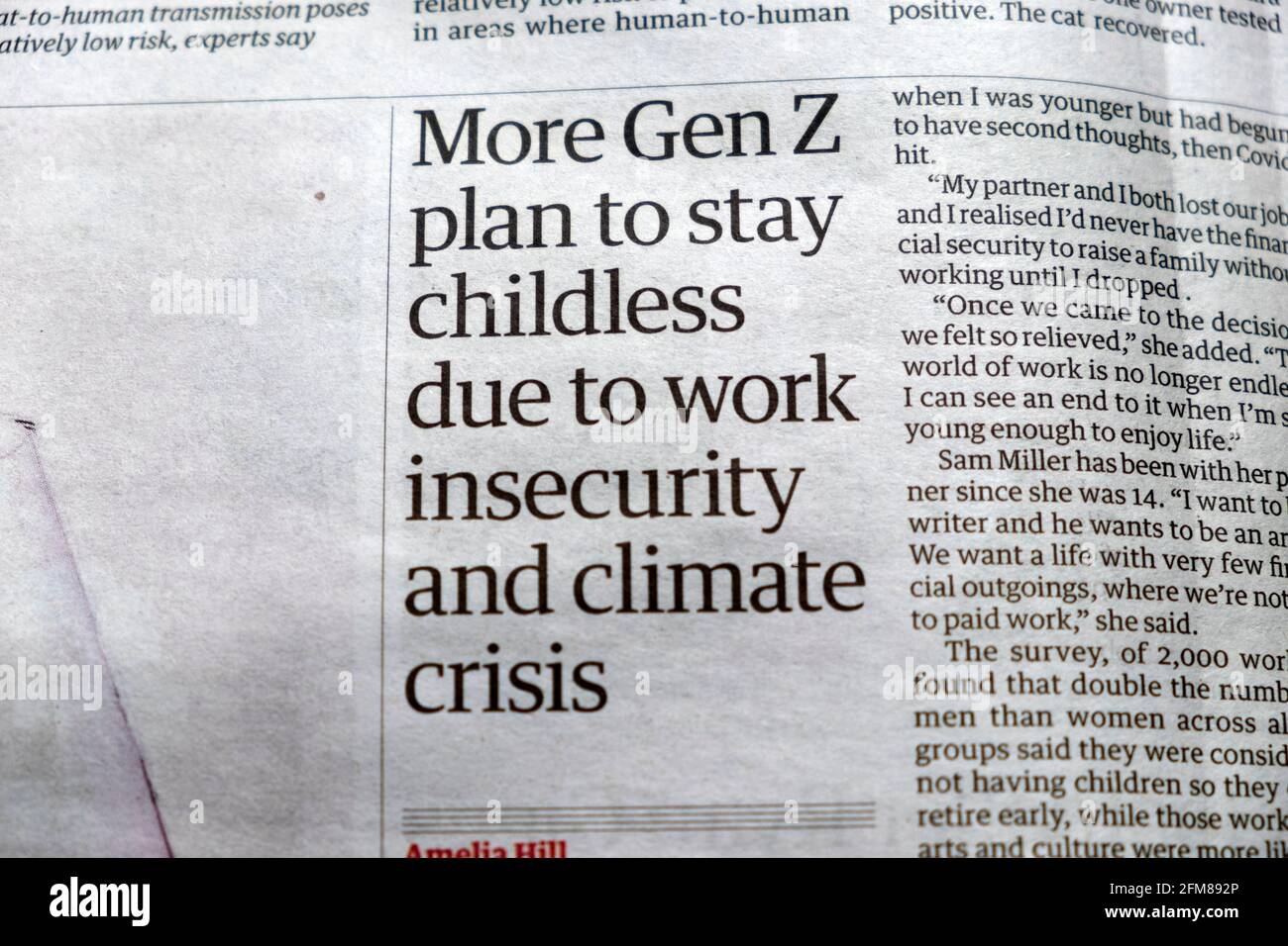 'Plan de génération Z plus pour rester sans enfant en raison du travail L'insécurité et la crise climatique" Guardian journal article principal 24 avril 2021 Londres Angleterre Royaume-Uni Banque D'Images