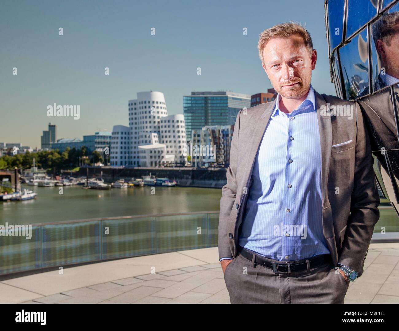 Christian Wolfgang Lindner am Hafen von Düsseldorf. Der FDP Politiker ist Vorsitzender der FDP-Fraktion Banque D'Images