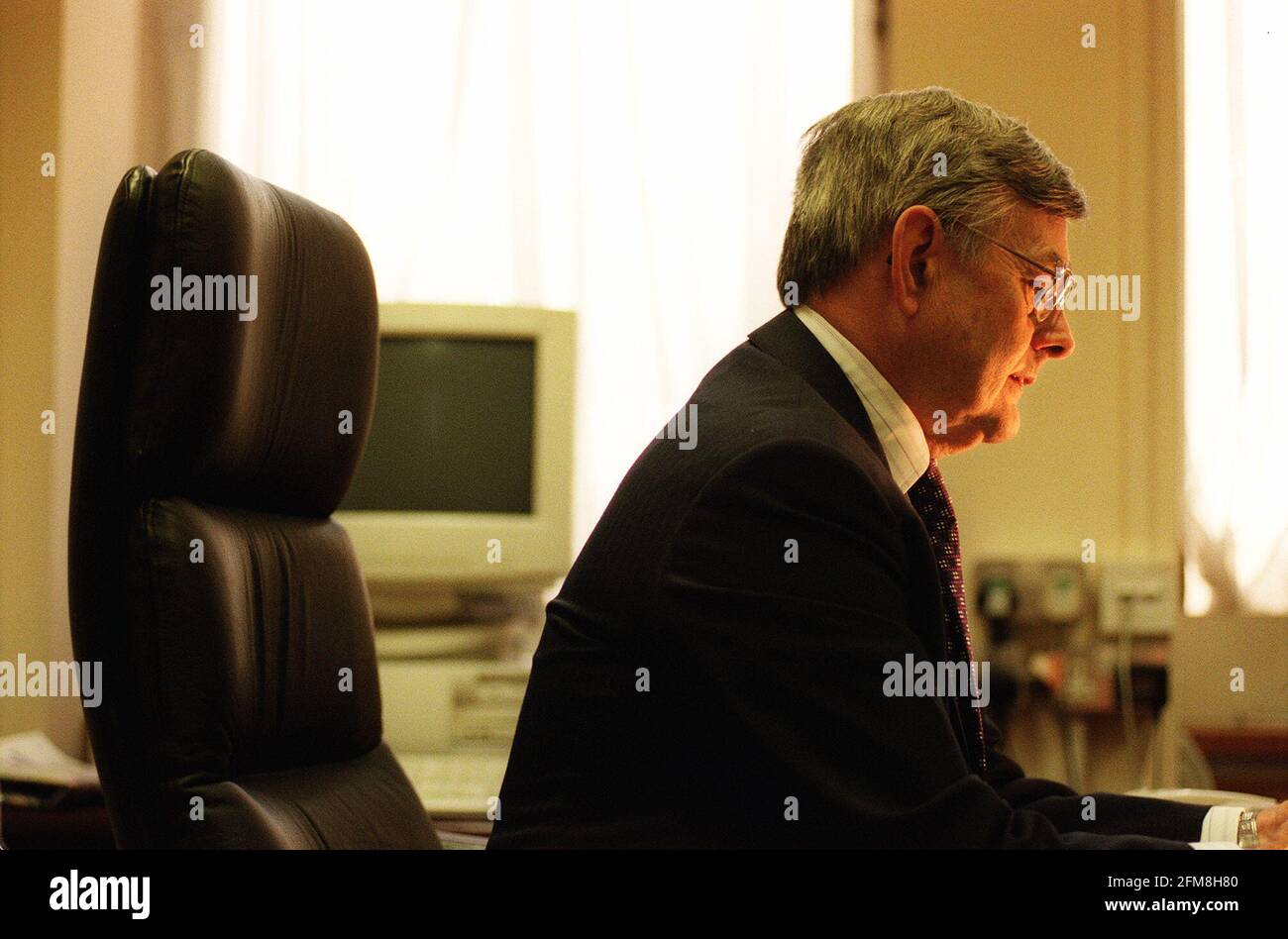 Sir Anthony Hammond QC janvier 2001, qui dirige l'enquête Dans le scandale Hindouja Passport qui a forcé le ministre de l'Irlande du Nord Peter Mandelson démissionnera du gouvernement Banque D'Images