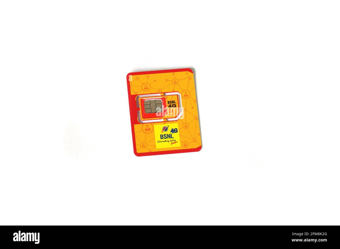 Thrissur, Kerala, Inde - 11-04-2021: Carte sim BSNL sur fond blanc Banque D'Images