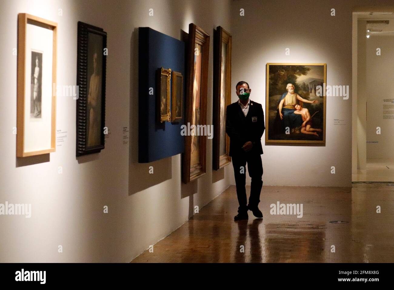 Le Museo Nacional de San Carlos rouvre avec l'exposition 'Infinite archive d'un tableau dans le doute. Le cas de Maria Morelli'; objets d'art et documents; du 6 mai au 15 août 2021. L'exposition 'l'archive infinie d'une peinture dans le doute. Le cas de Maria Morelli, est composé d'œuvres, de sculptures, de gravures et de photographies, liées à l'œuvre Saint Jean-Baptiste enfant (1855-57), attribuée à l'origine à l'artiste français Jean-Auguste-Dominique Ingres. Le 6 mai 2021 à Mexico, Mexique. (Photo d'Eyepix/Sipa USA) Banque D'Images