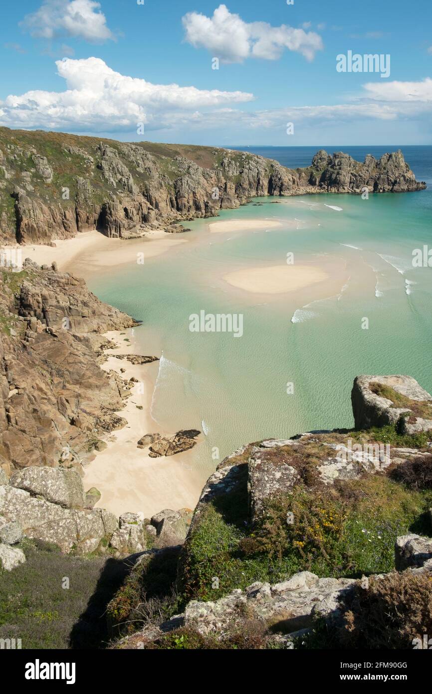 Pedn Vounder Beach, à l'ouest de Cornwall, au Royaume-Uni à marée basse Banque D'Images