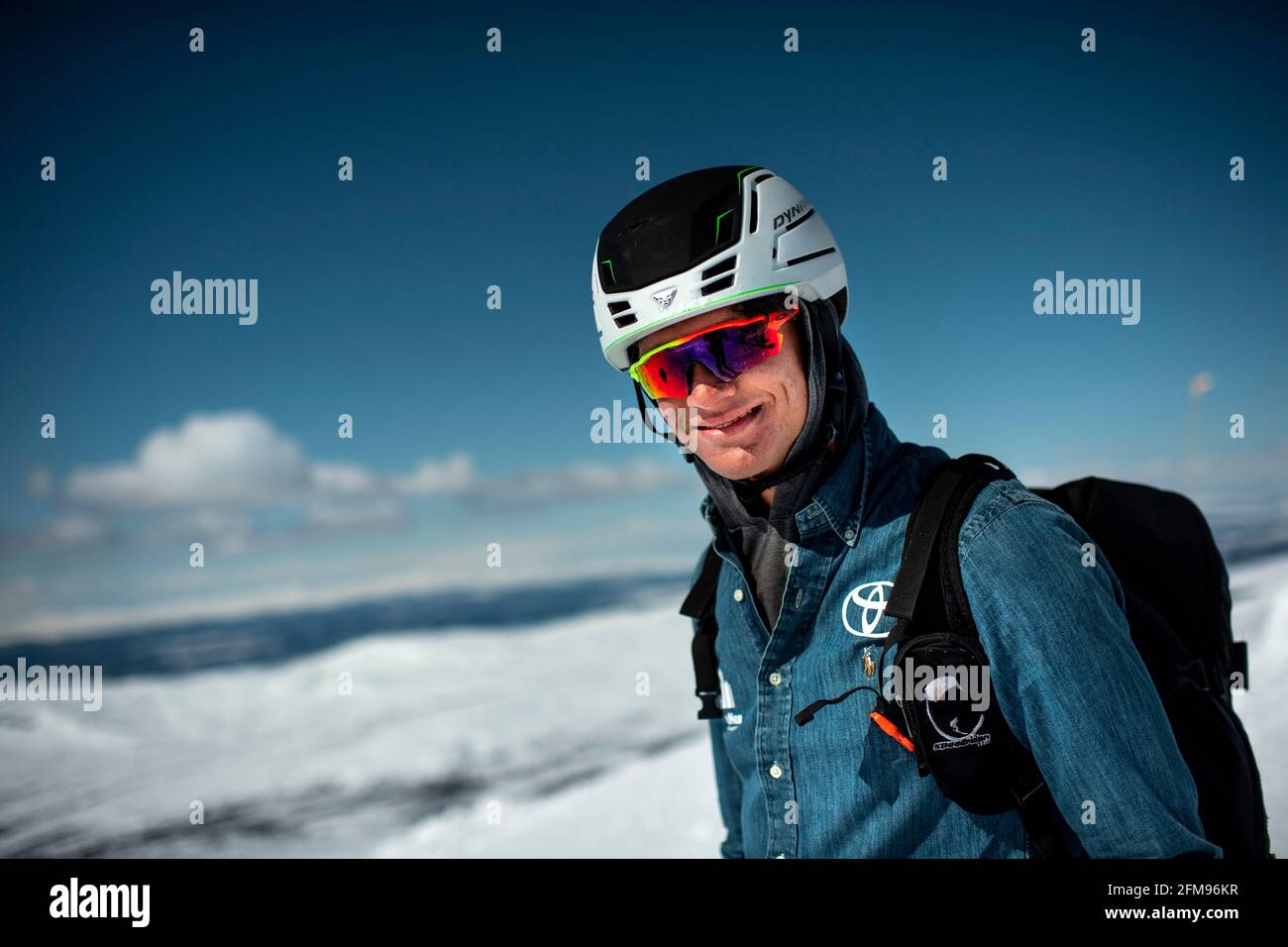 SONT 2021-05-07 skater suédois et détenteur du record du monde de 10 000 m, Nils van der Poel monte la montagne Areskutan dans le nord de la Suède pendant une séance d'entraînement. Photo: Pontus Lundahl / TT / code 10050 Banque D'Images