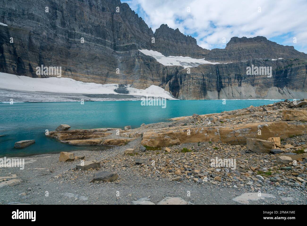 Upper Grinnell Lake et Grinnell Glacier à la fin du sentier dans le parc national Glacier, Montana, États-Unis. Turquoise couleur de l'eau. Randonnée dans American Roc Banque D'Images