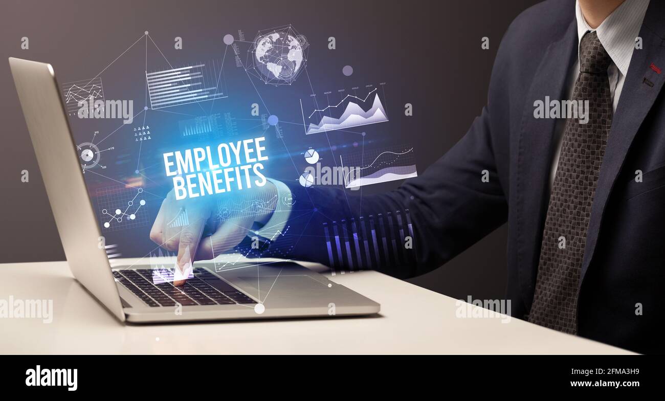 Homme d'affaires travaillant sur un ordinateur portable, concept d'entreprise Banque D'Images