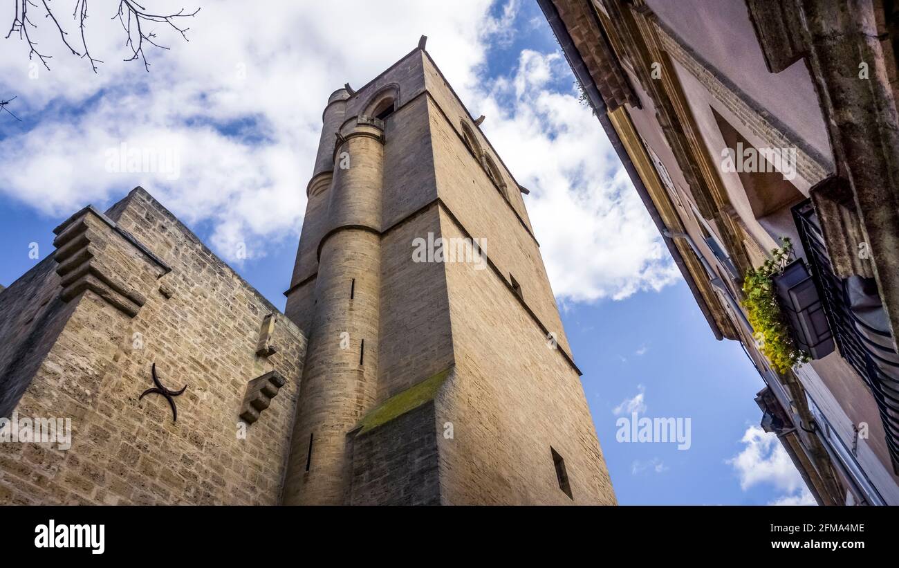 Clocher de l'église Sainte Eulalie à Montblanc. La tour a été construite au XIIIe siècle. Monument historique. Banque D'Images