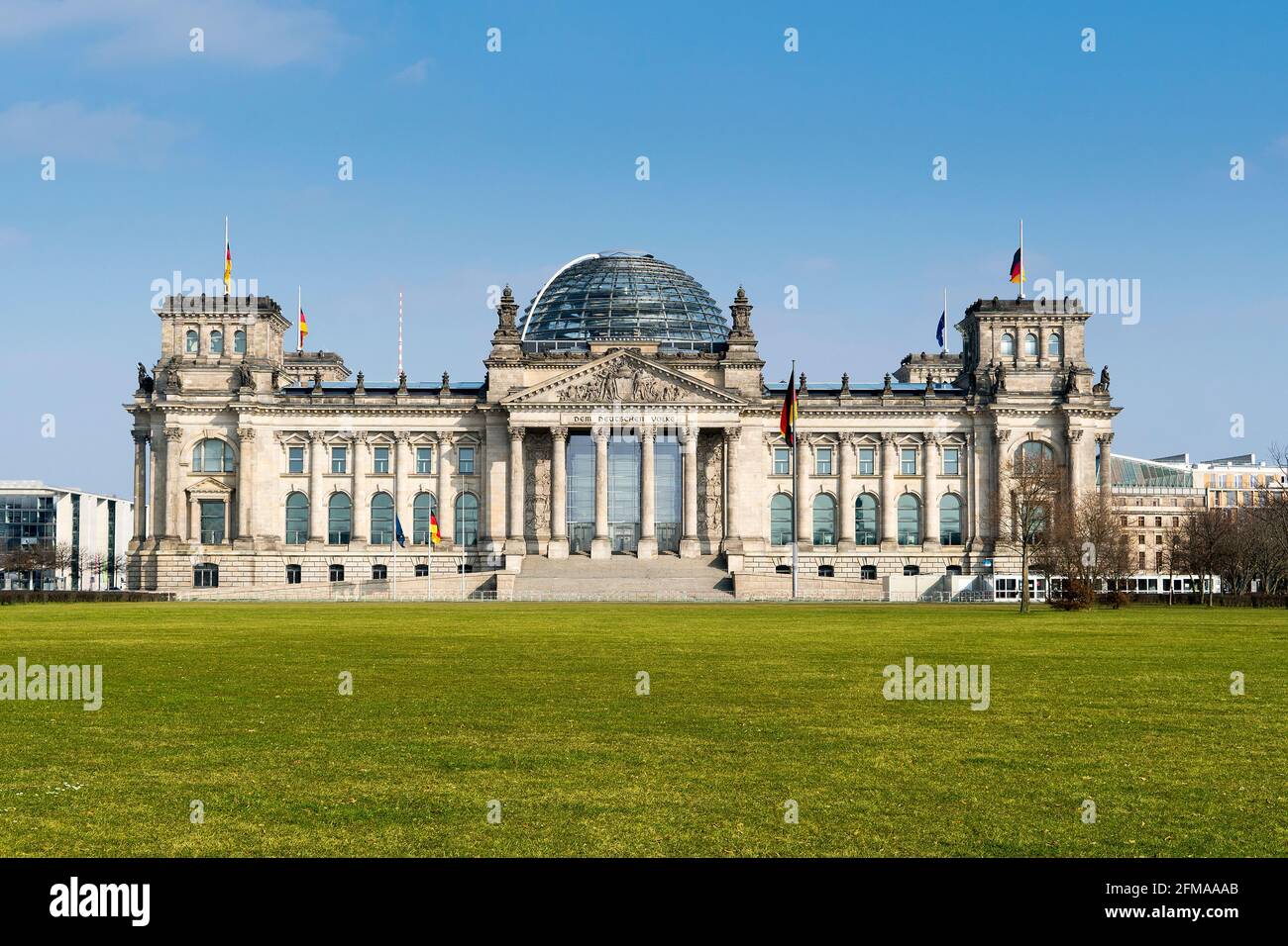 Berlin, bâtiment du Reichstag, siège du Bundestag allemand, combinaison de dôme de verre néo-renaissance et moderne (Norman Foster) Banque D'Images