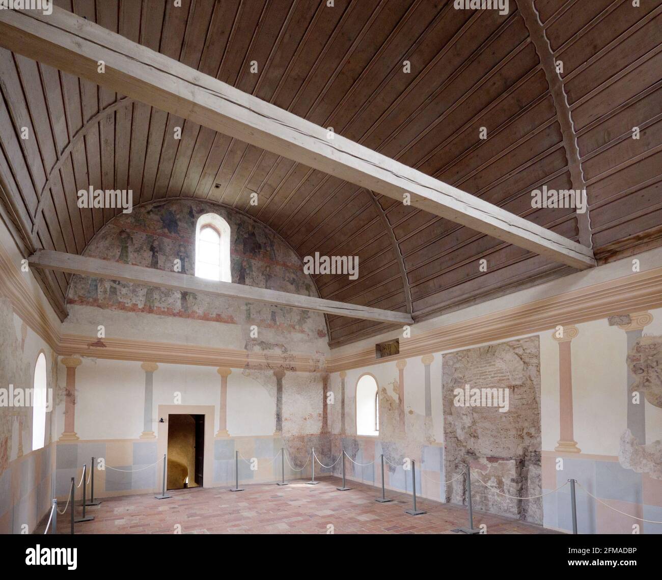 Abbaye de Lorsch, Königshalle, à l'intérieur, site classé au patrimoine mondial de l'UNESCO, Hesse, Allemagne | Abbaye de Lorsch, King's Hall, intérieur, site classé au patrimoine mondial de l'UNESCO, Hessen, Allemagne Banque D'Images