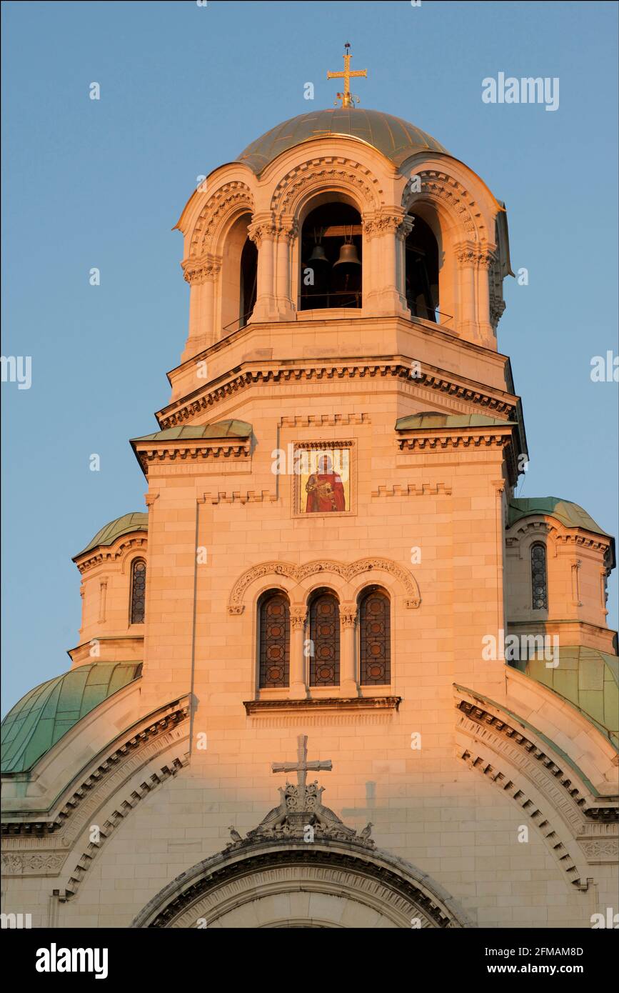 La cathédrale Saint Alexandre Nevsky (Храм-паметник 'Свети Александър Невски', Hram-pametnik 'veti Aleksandar Nevski') est une cathédrale orthodoxe bulgare de Sofia, la capitale de la Bulgarie Banque D'Images