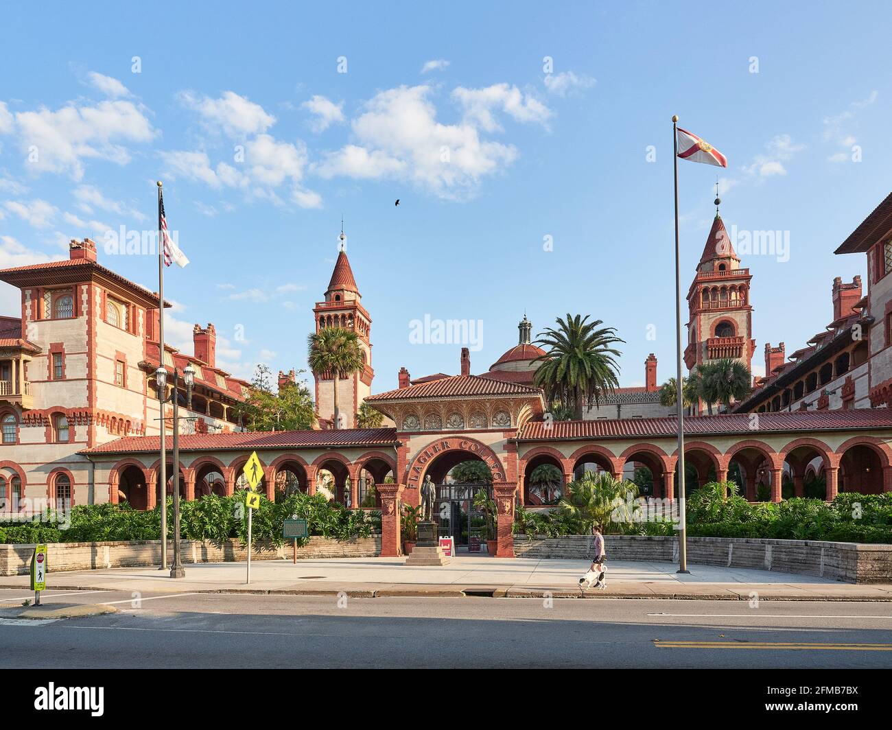 Entrée extérieure avant du campus de Flagler College ou de l'université de St Augustine, Floride, États-Unis. Banque D'Images