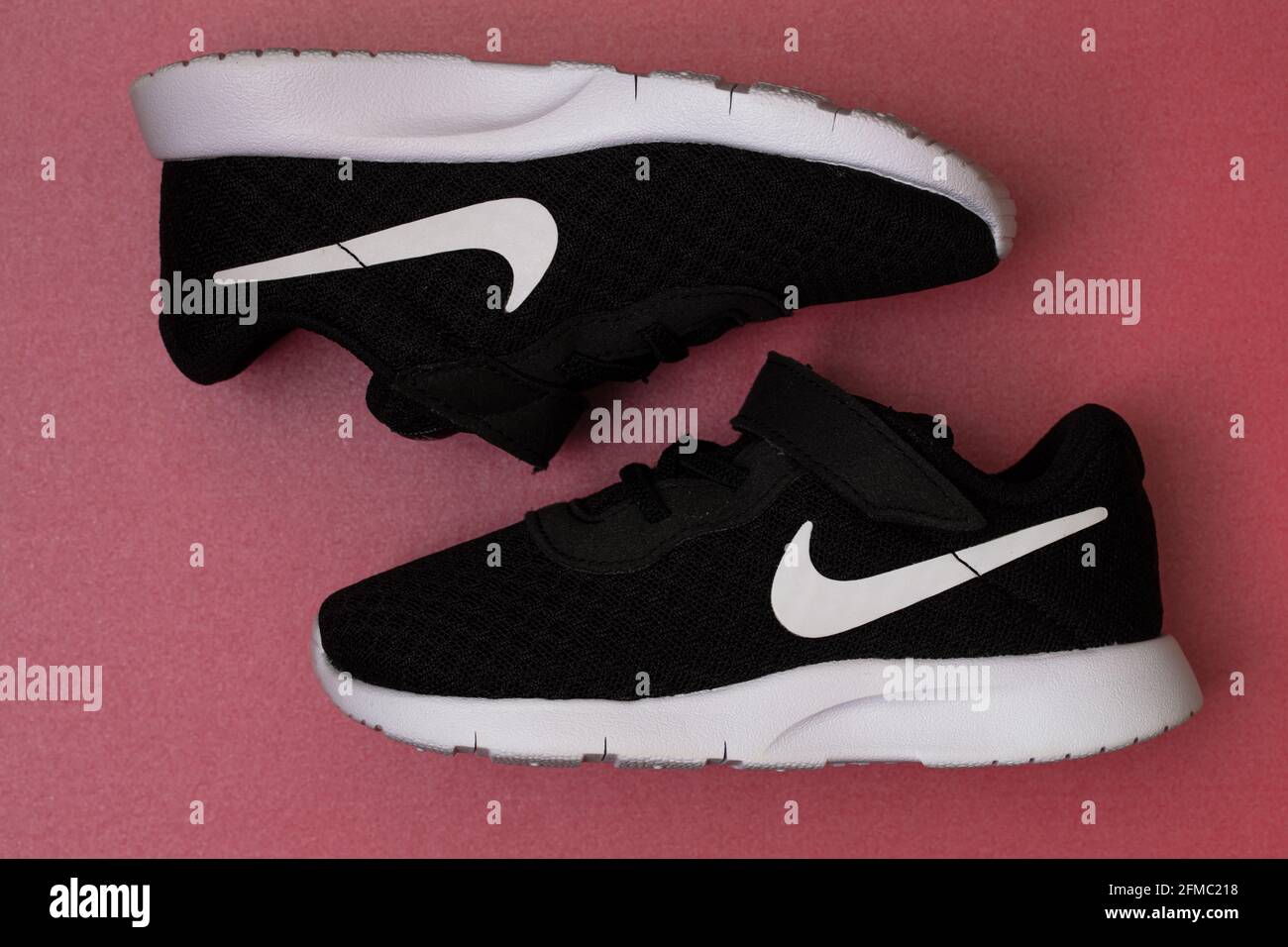 Nike logo Banque de photographies et d images a haute resolution Page 10 Alamy