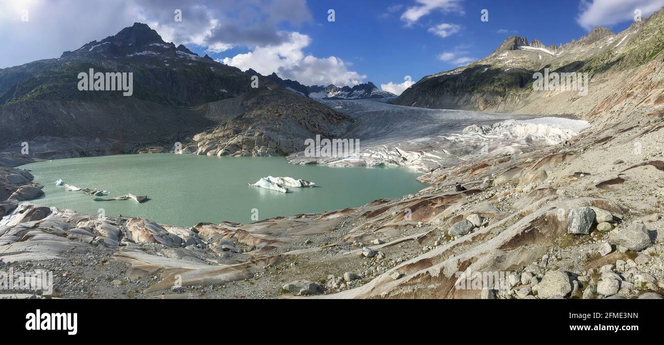 Furkapass, Suisse - 16 août 2016 : le glacier du Rhône suisse au col de Furka est en train de fondre Banque D'Images