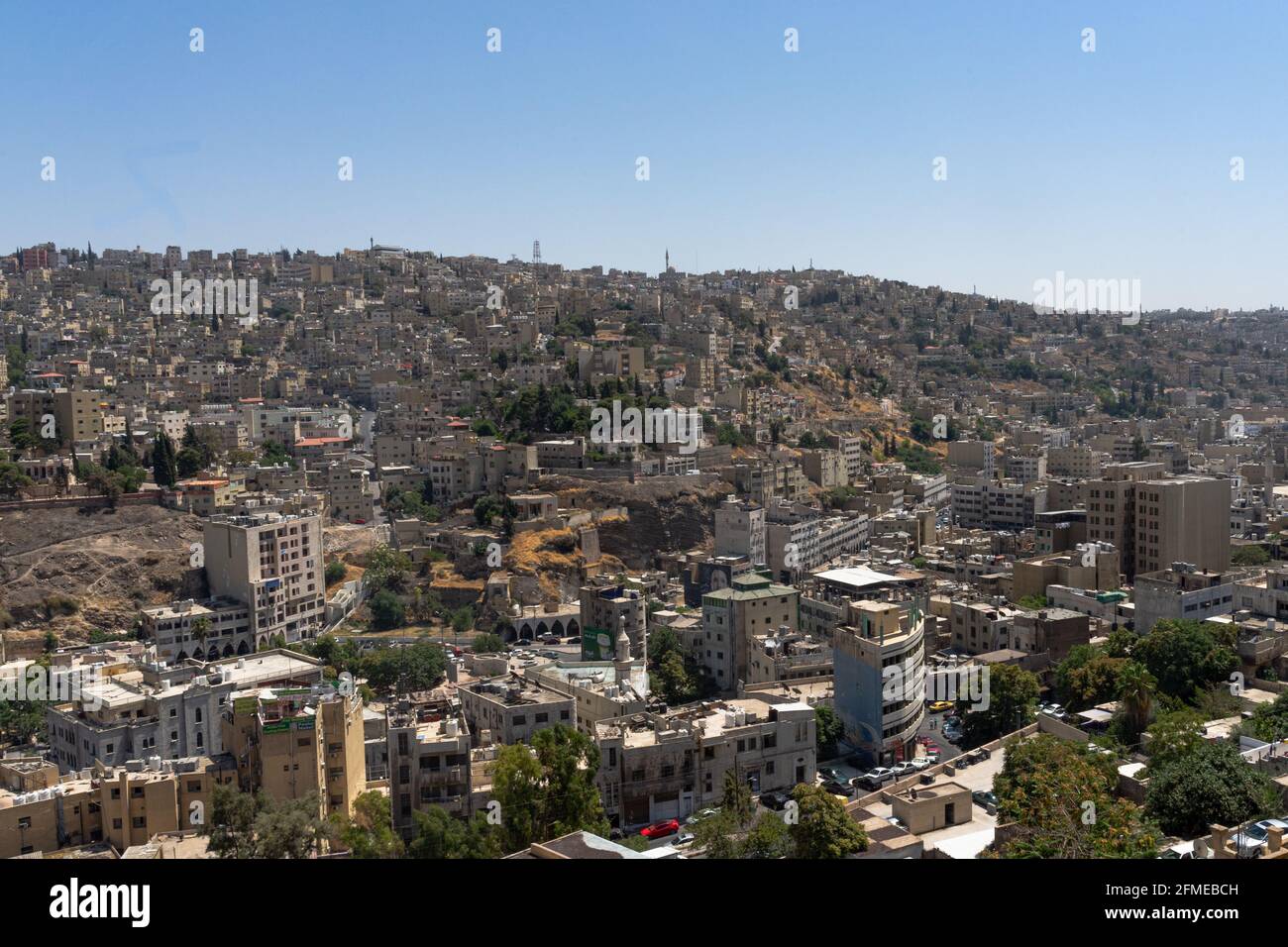 Vue de dessus des complexes résidentiels à flanc de colline dans la région d'Abdali à amman, Jordanie Banque D'Images