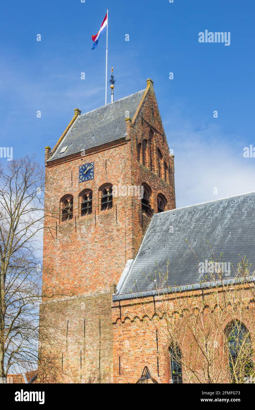 Tour de l'église historique de Sint Piter à Grou, pays-Bas Banque D'Images