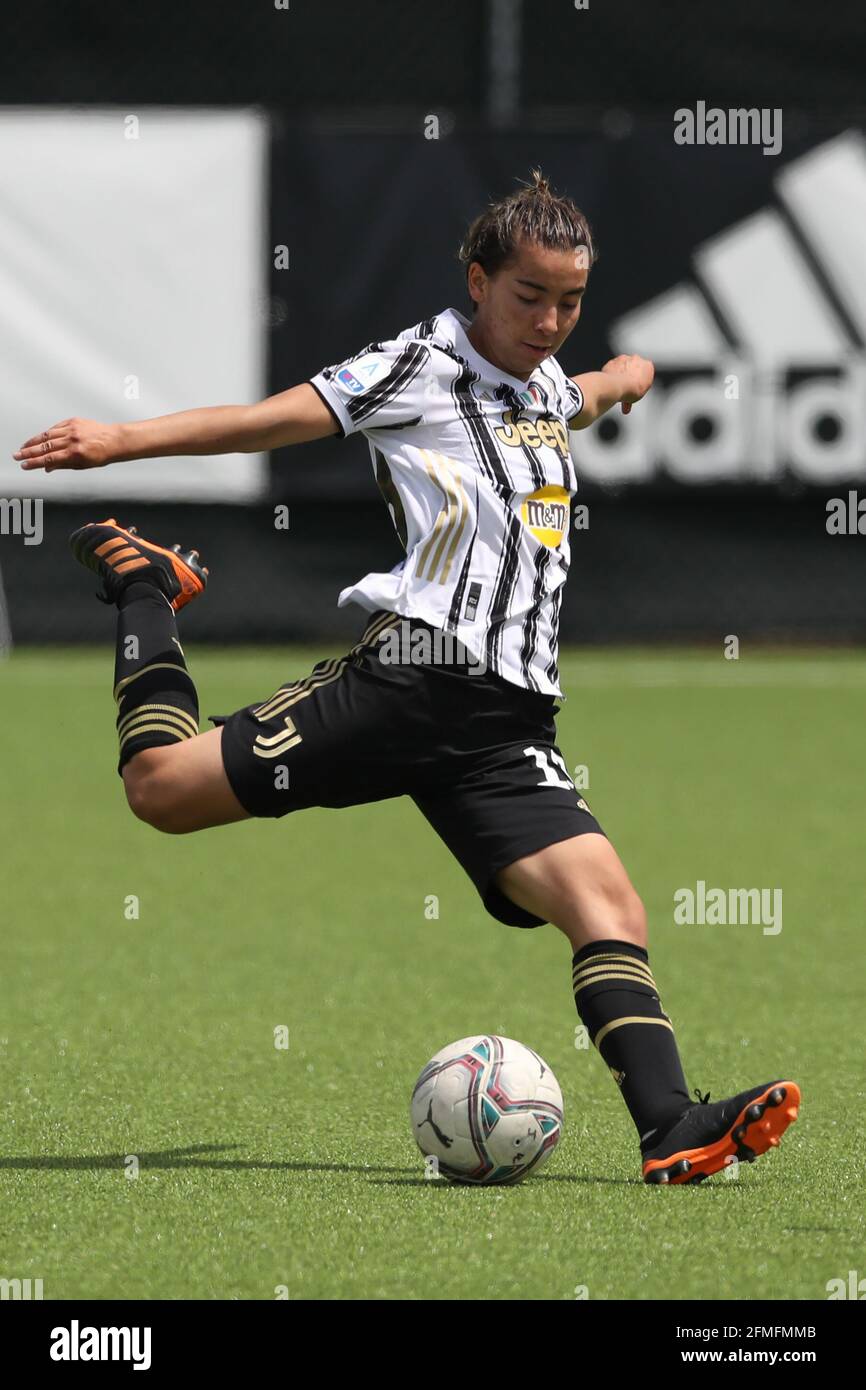 Turin, Italie, le 8 mai 2021. Annahita Zamanienne de Juventus pendant le match de la série A Femminile au centre de formation de Juventus, Turin. Le crédit photo devrait se lire: Jonathan Moscrop / Sportimage Banque D'Images