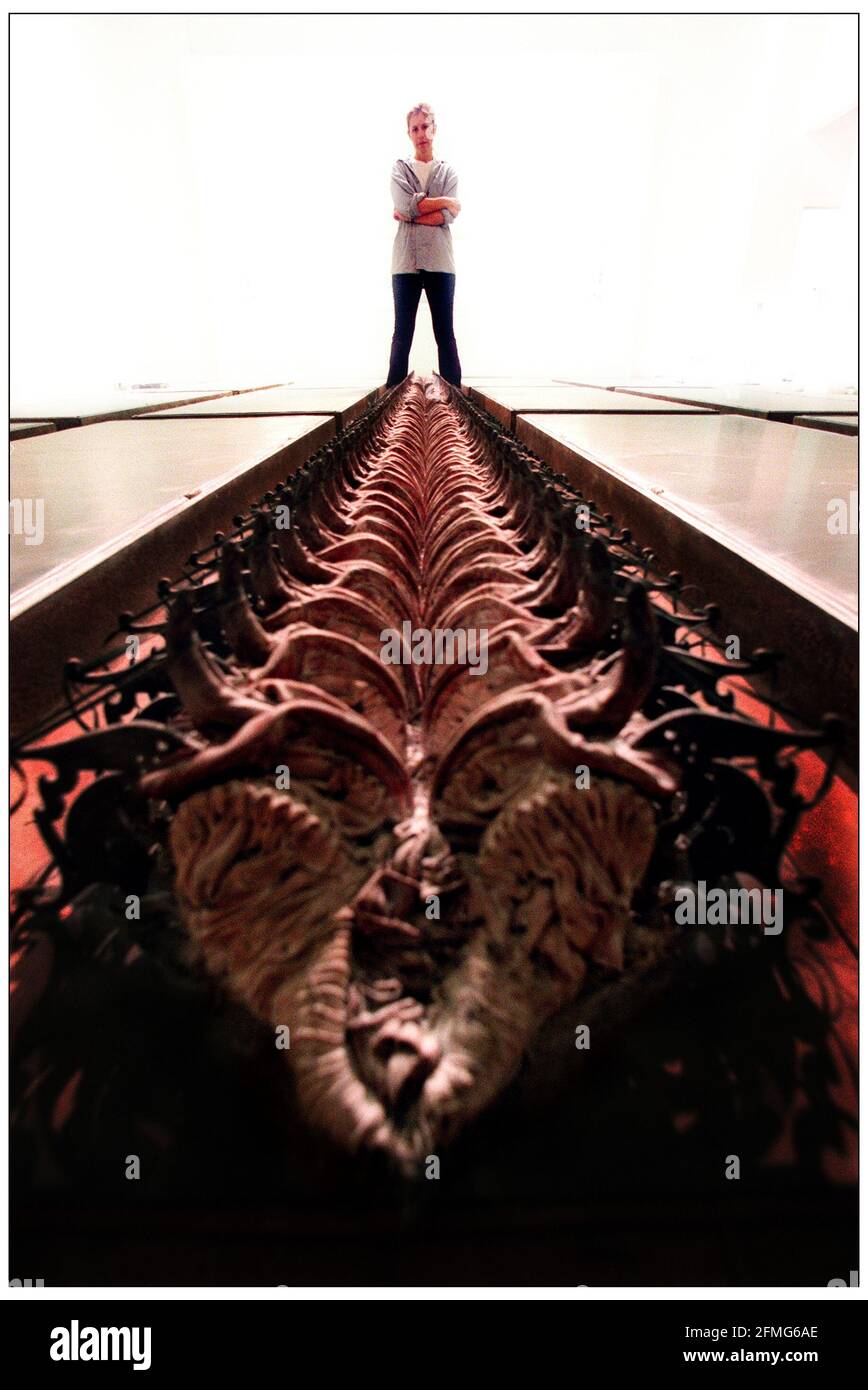 Cathy de Monchaux avec les larmes du 1998 octobre Exposition à la Tate Gallery Banque D'Images