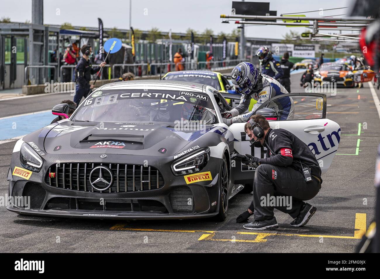 16 BARTHEZ Fabien (FRA), DROUET Thomas (FRA), AKKA ASP, Mercedes-AMG GT4, action pendant la 2ème partie du défi mondial Fanatec GT 2021 réalisé par AWS, du 6 au 9 mai 2021 sur le circuit de Nevers Magny-cours, Magny-cours, France - photo Maria Paulo / DPPI / LiveMedia Banque D'Images