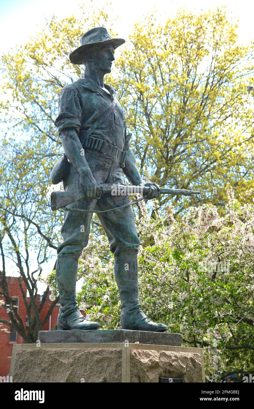 Statue commémorative espagnole/américaine sur Taunton Green, Taunton, Massachusetts - érigée en 1937 Banque D'Images