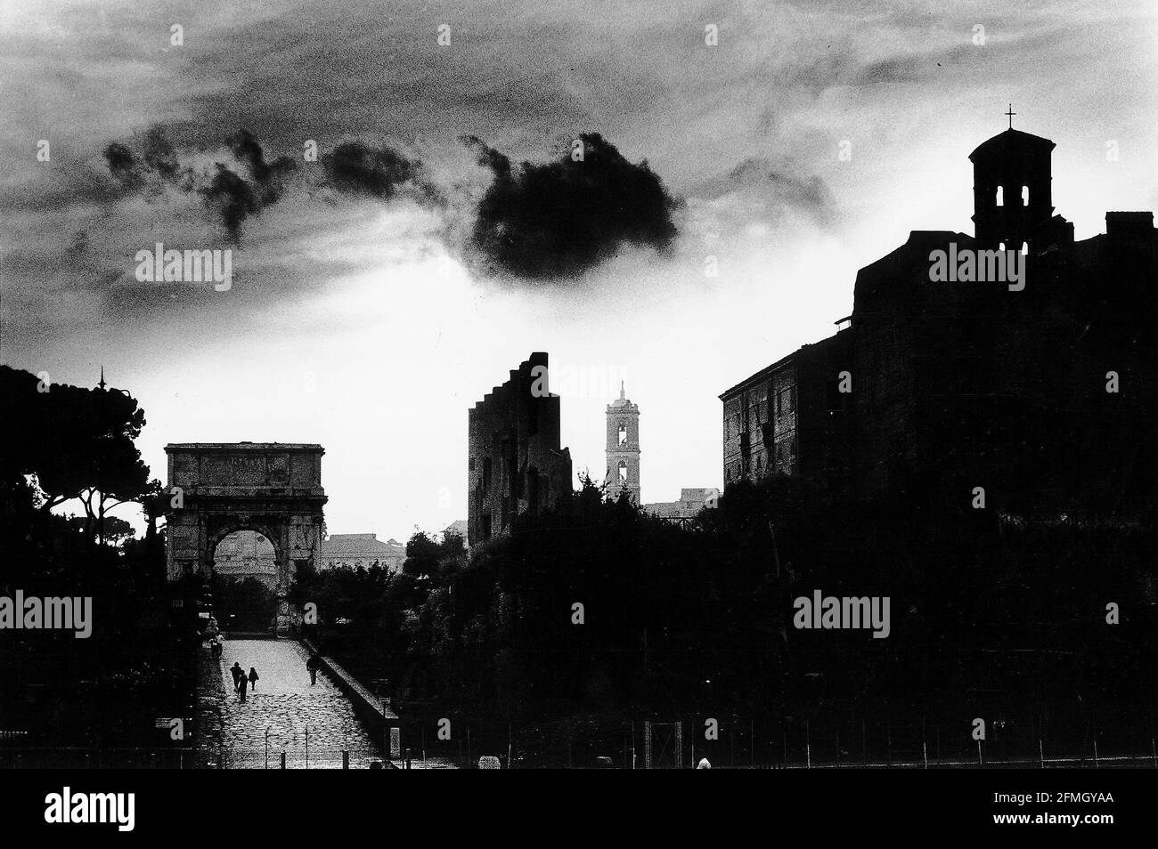 Forum Rome divisé par Mussolini dans les années 1930 par son Nouveau plan de rodBase Banque D'Images