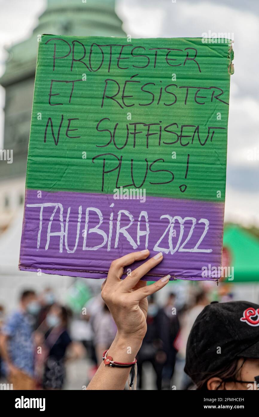 Paris, France. 9 mai 2021. Marche pour une véritable loi climatique pour une société plus juste, écologique, unie et démocratique à Paris, France. Banque D'Images