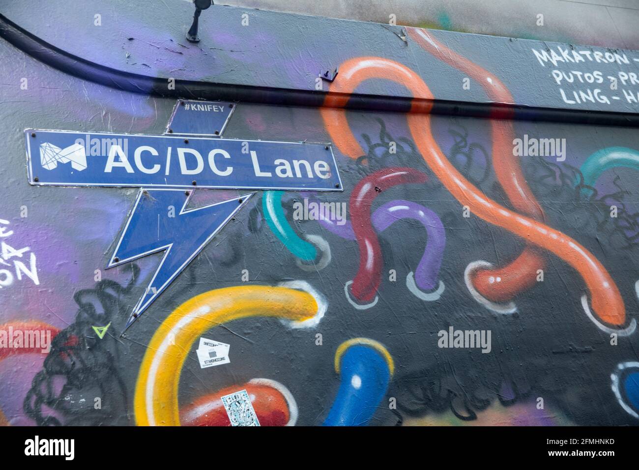 AC DC Laneway et panneau de rue dans le centre-ville de Melbourne, Victoria, Australie Banque D'Images