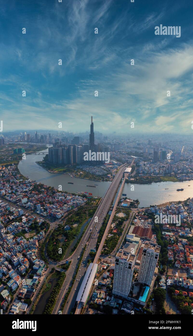 Panorama vertical paysage urbain photo du centre ville de Ho Chi Minh Banque D'Images