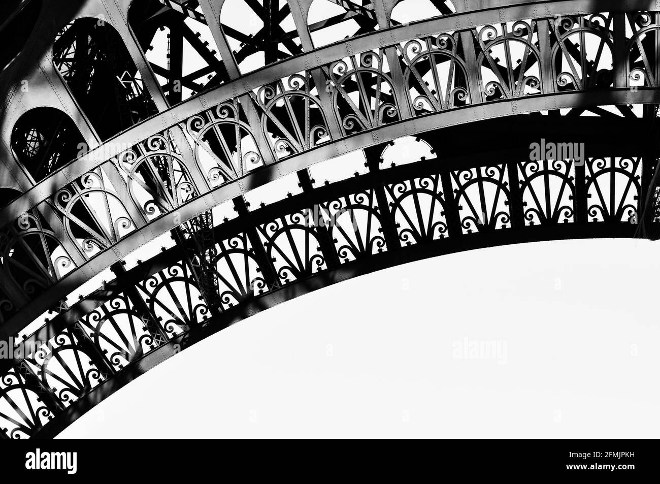 Détail de la Tour Eiffel en noir et blanc Banque D'Images