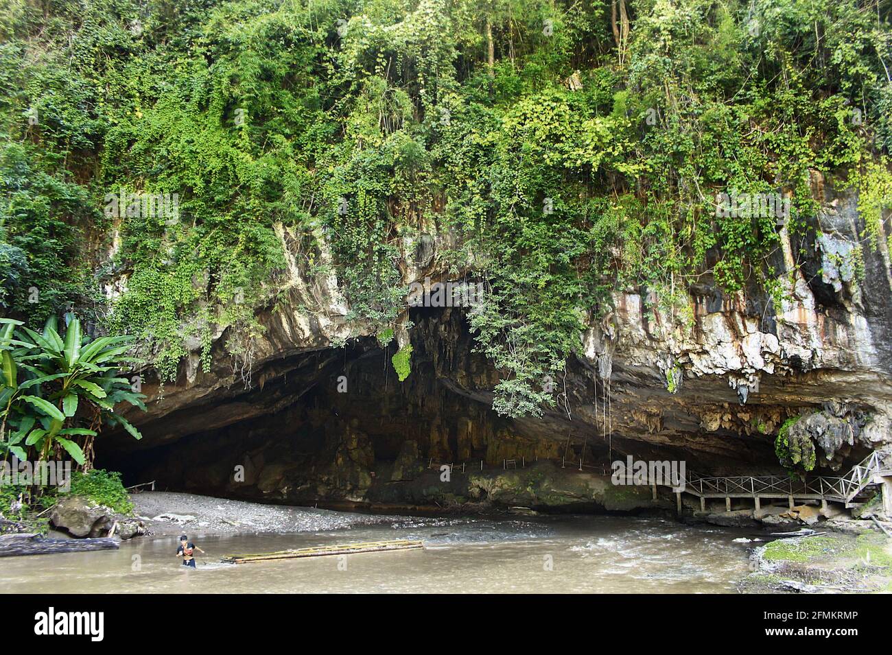 SOP pong, Thaïlande - octobre 19,2015: Grotte de Tham Lod près de SOP pong dans le district de Pang Mapha, province de Mae Hong son, dans le nord de la Thaïlande Banque D'Images