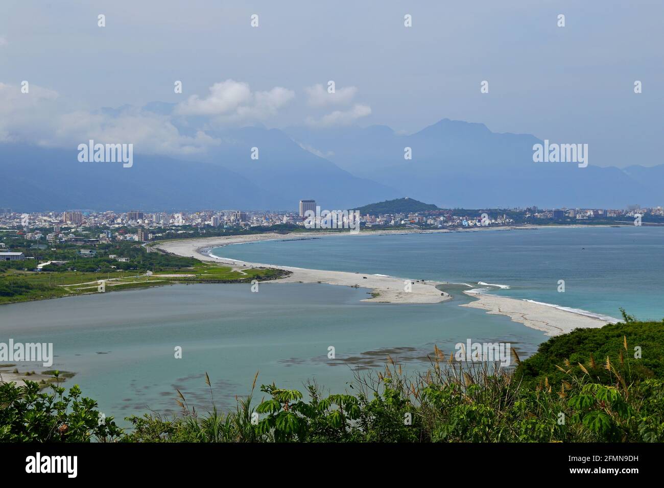 Vue sur le comté de Hualien depuis les montagnes de 77 à Hualien Taiwan Banque D'Images