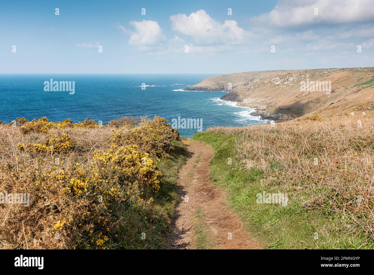 Le South West Coast Path sur Zennor Head à West Penwith à Cornwall. Banque D'Images