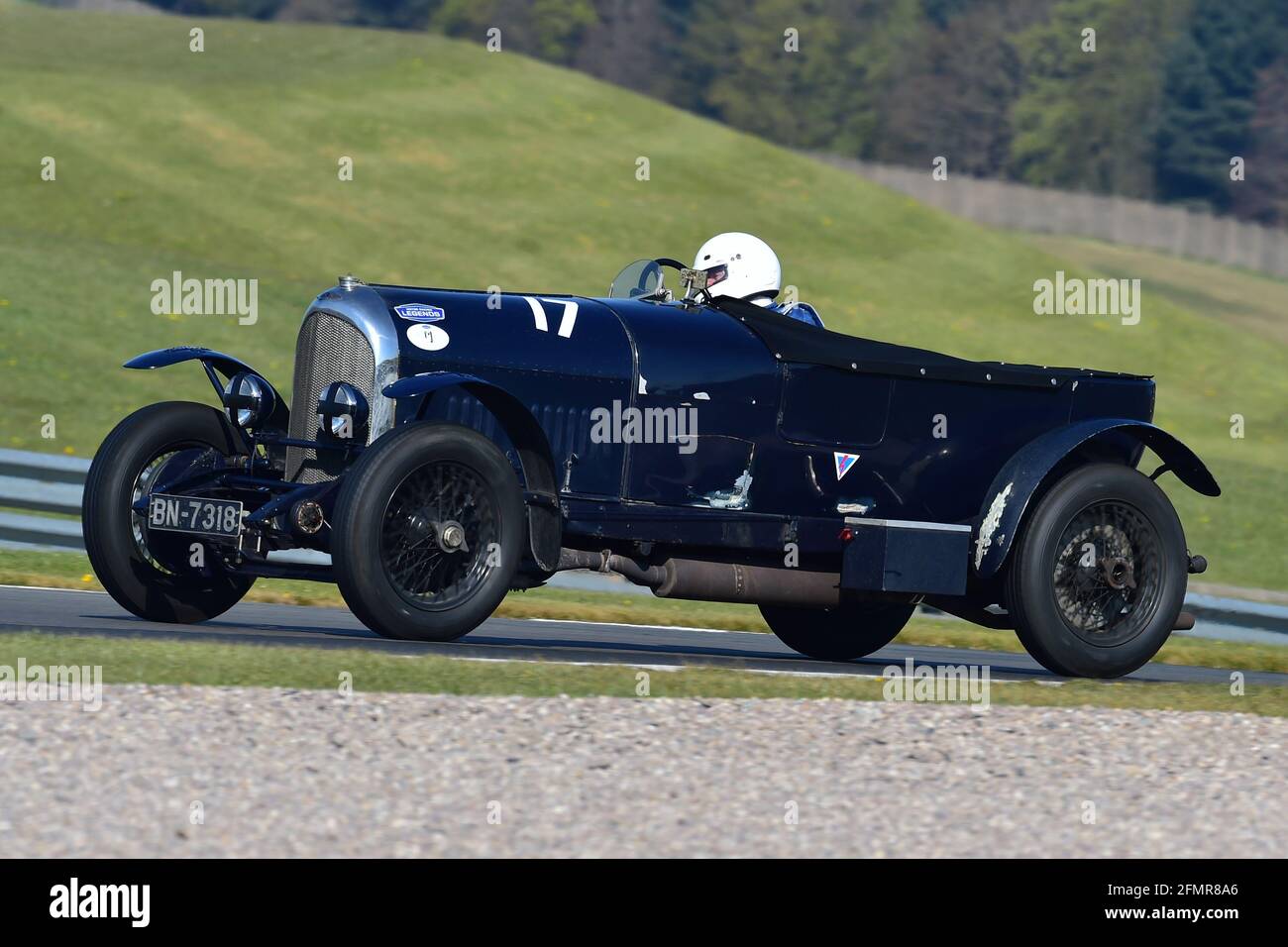 Jock MacKinnon, Bentley 3 litres, le Mad Jack for Pre-War Sports Cars, Donington Historic Festival 2021, Donington Park, Angleterre, mai 2021. Banque D'Images