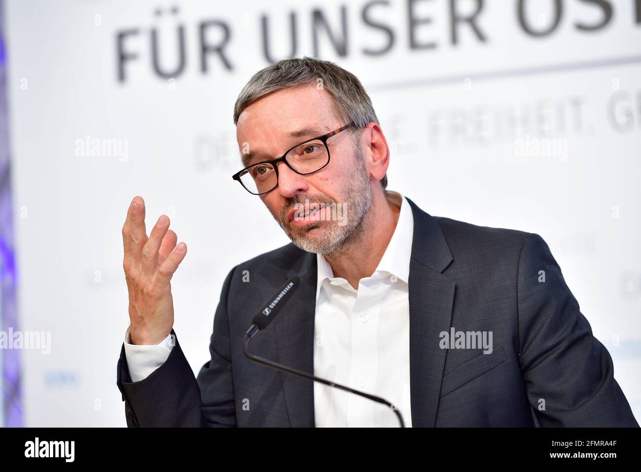 Vienne, Autriche. 11 mai 2021. Conférence de presse avec le président du club Herbert Kickl (FPÖ) sur les sujets d'actualité du centre des médias du FPÖ. Banque D'Images