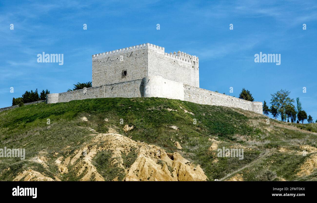 Château Monzón de Campos à Palencia, Espagne Banque D'Images