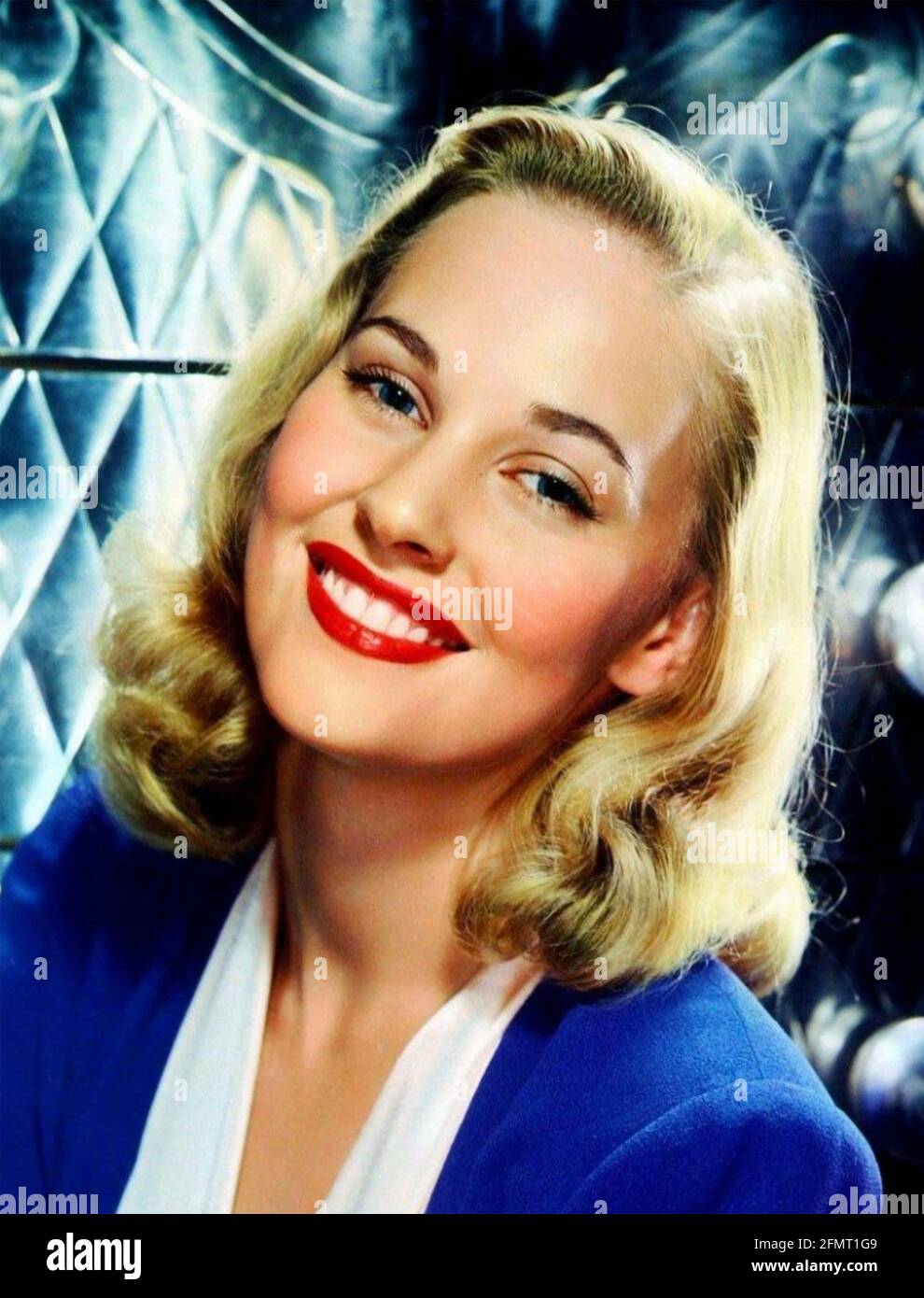 LOLA ALBRIGHT (1924-2017) actrice et chanteuse américaine de cinéma et de télévision environ 1965 Banque D'Images