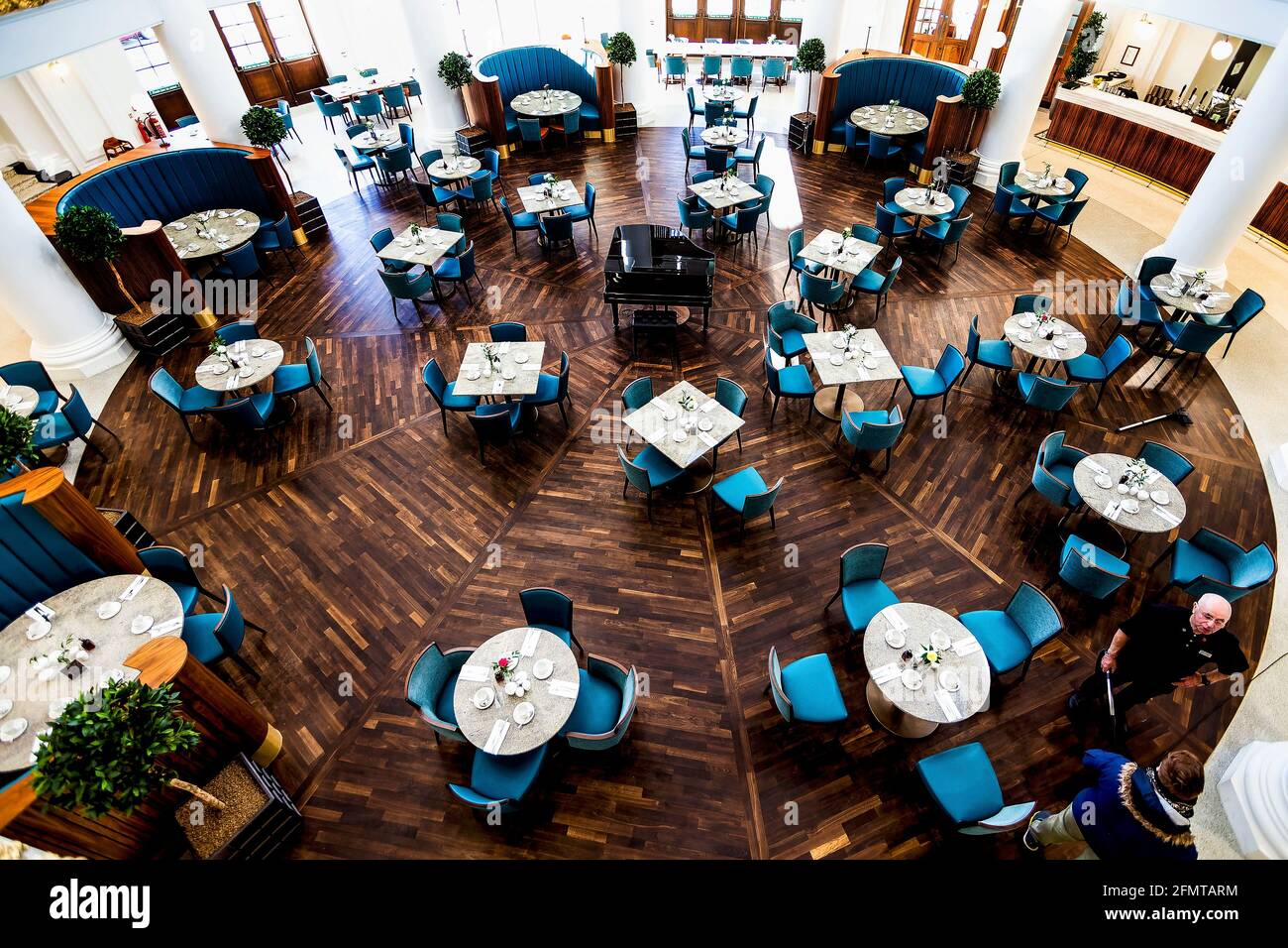 Restaurant circulaire sous la rotonde de la ville espagnole, Whitley Bay, Tyne et Wear, Angleterre Banque D'Images