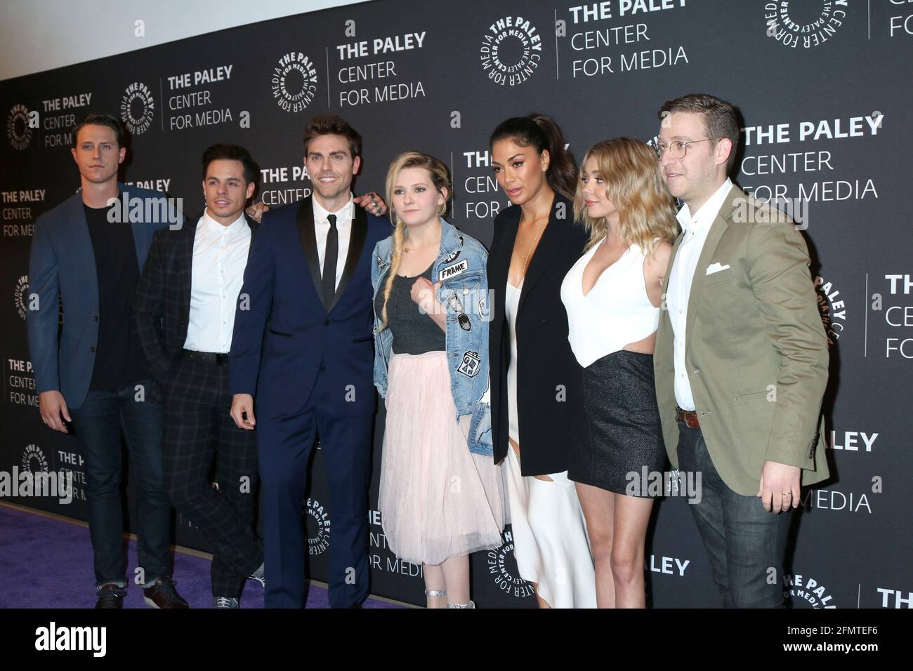 LOS ANGELES - 18 MAI : Shane Harper, beau Casper Smart, Colt Prattes, Abigail Breslin, Nicole Scherzinger, Sarah Hyland, Trevor Einhorn au 2017 PaleyLive LA - 'danse irty: The New ABC musical Event' première projection et conversation au Paley Center for Media le 18 mai 2017 à Beverly Hills, CA Banque D'Images