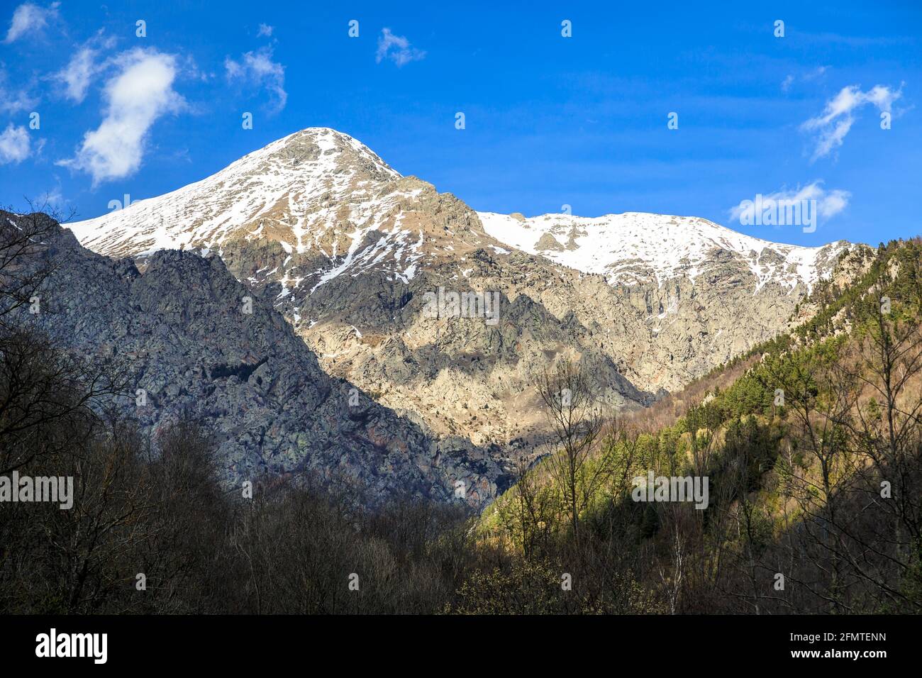 Vue de la partie orientale des Pyrénées.La Catalogne. Espagne Banque D'Images