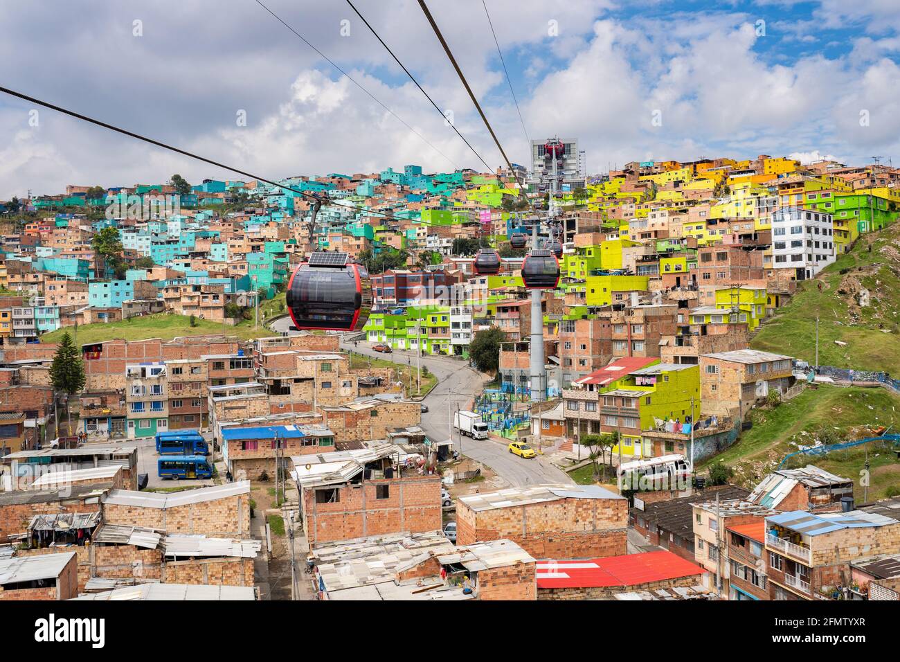 Sur les hauteurs de Ciudad Bolivar depuis le téléphérique, Bogota, Colombie Banque D'Images