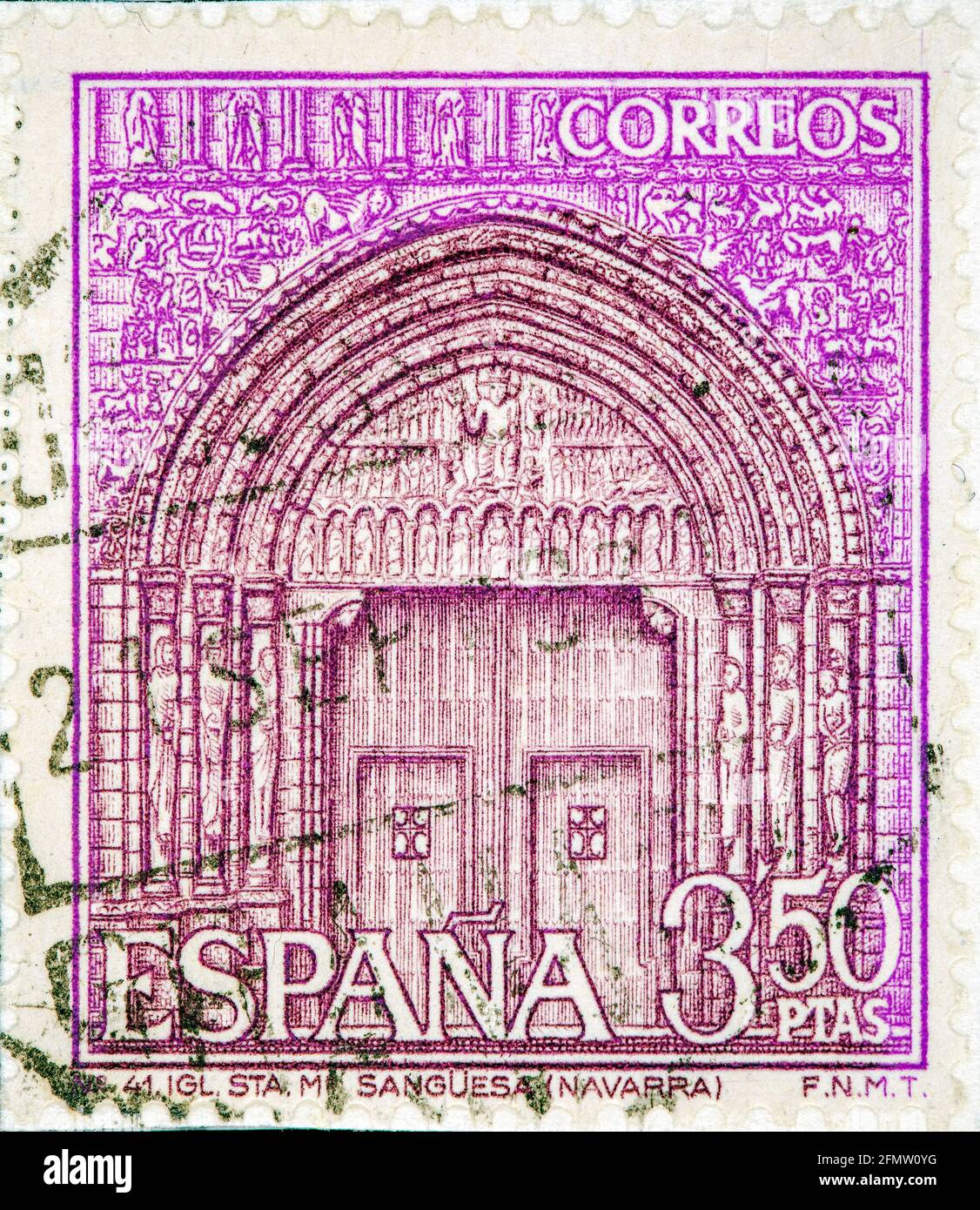 ESPAGNE, VERS 1968 : un timbre imprimé en Espagne montre le Portail de l'église Sainte Marie, Sanguesa, Navarre, Espagne, vers 1968 Banque D'Images