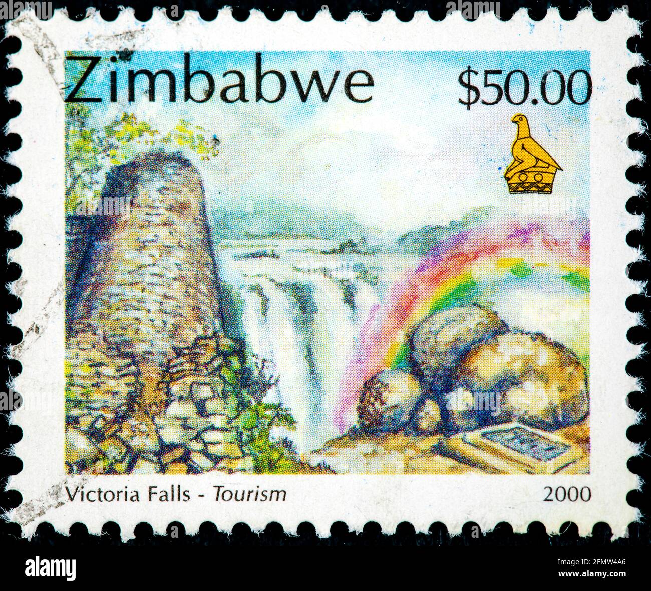 ZIMBABWE - VERS 2000 : un timbre imprimé au Zimbabwe montre les chutes Victoria, vers 2000 Banque D'Images