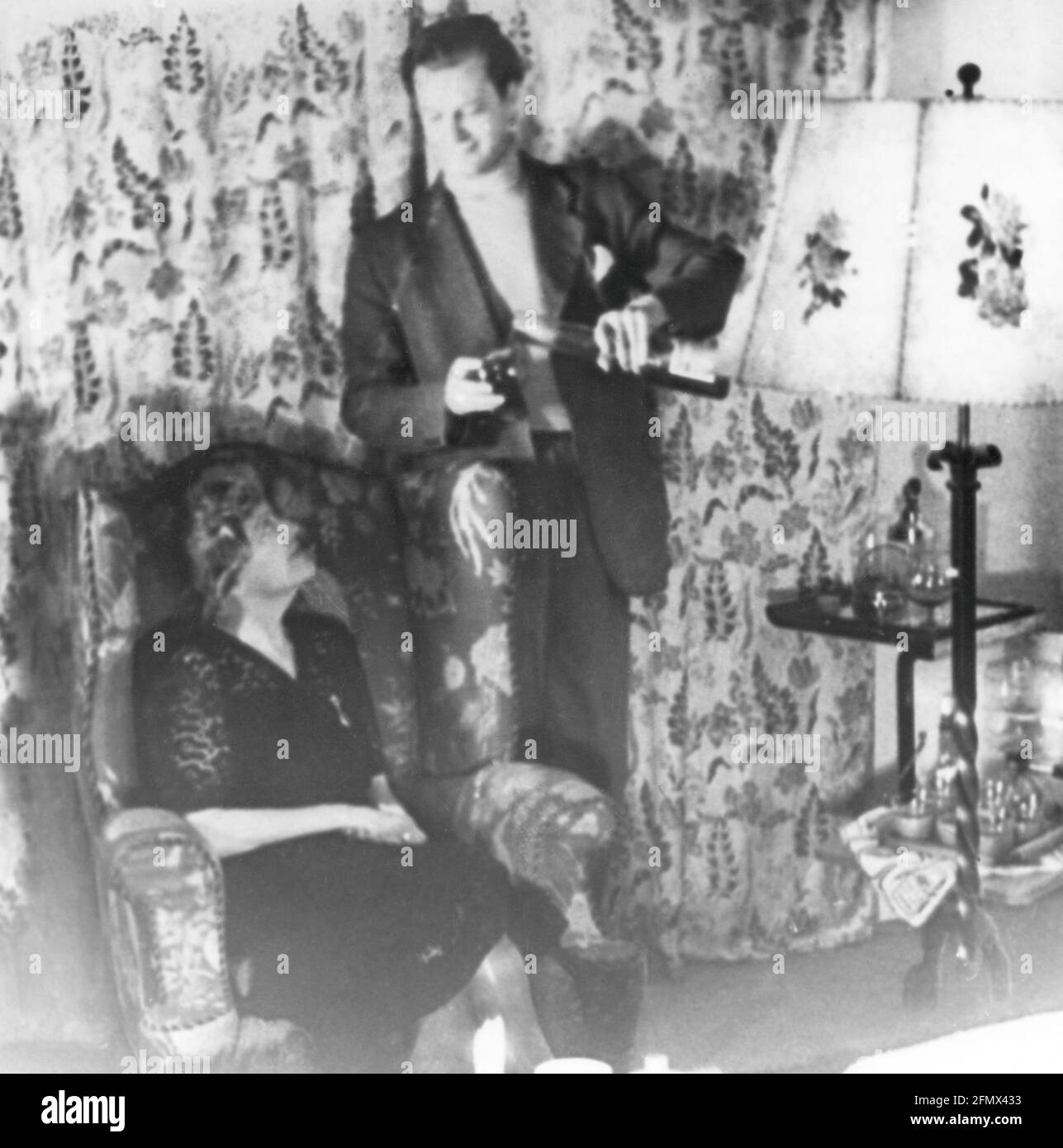 Juergens, curd, 13.12.1915 - 18.6.1982, acteur allemand, demi-longueur, Avec sa première femme Lulu Basler, DROITS-SUPPLÉMENTAIRES-AUTORISATION-INFO-NON-DISPONIBLE Banque D'Images