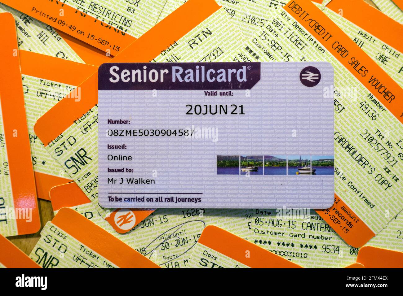 Senior Rail Card Rail tickets Rail Travel Off Peak Travel Valide en juin 2021 Banque D'Images