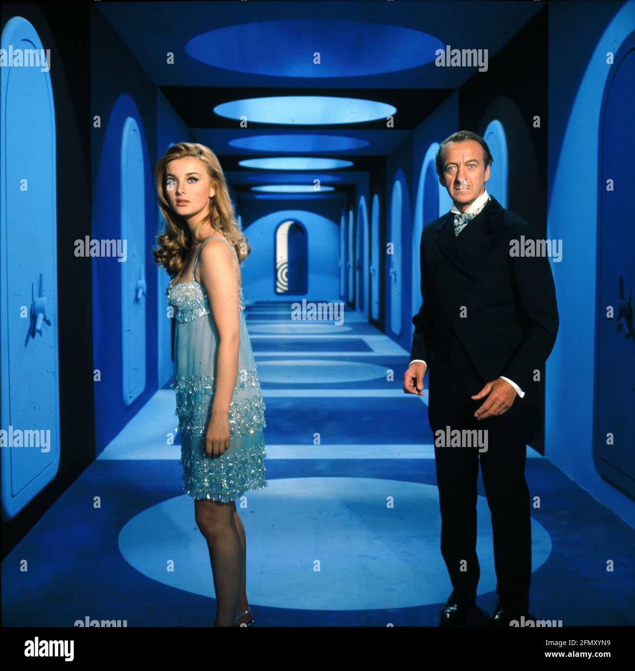 Casino Royale année: 1967 Royaume-Uni / Etats-Unis Joanna Pettet , David Niven Directeur: Val Guest, Ken Hughes Banque D'Images Casino Royale année: 1967 Royaume-Uni / Etats-Unis Joanna Pettet , David Niven Directeur: Val Guest, Ken Hughes Banque D'Images