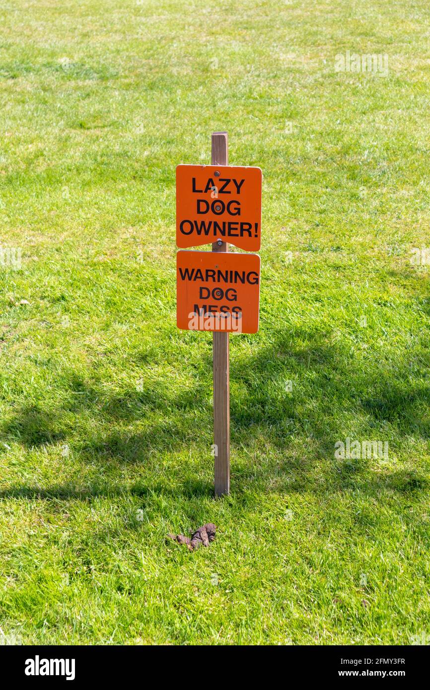 Propriétaire de chien paresseux, signe d'avertissement de mess de chien, kent, royaume-uni Banque D'Images