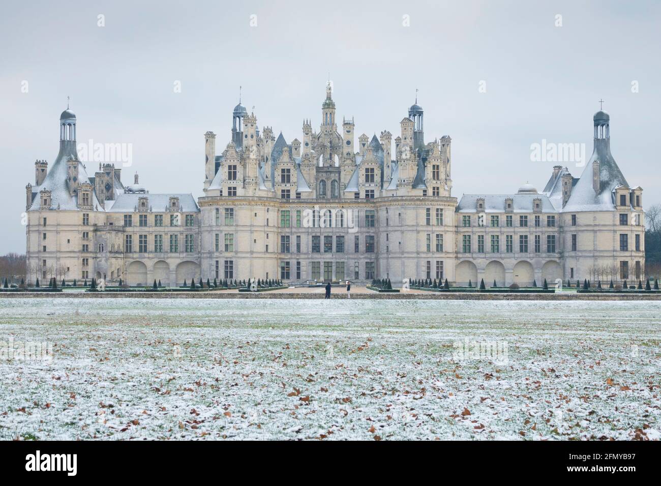 France, Loir-et-cher (41), Chambord (patrimoine mondial de l'UNESCO), château royal de la Renaissance, après les chutes de neige Banque D'Images