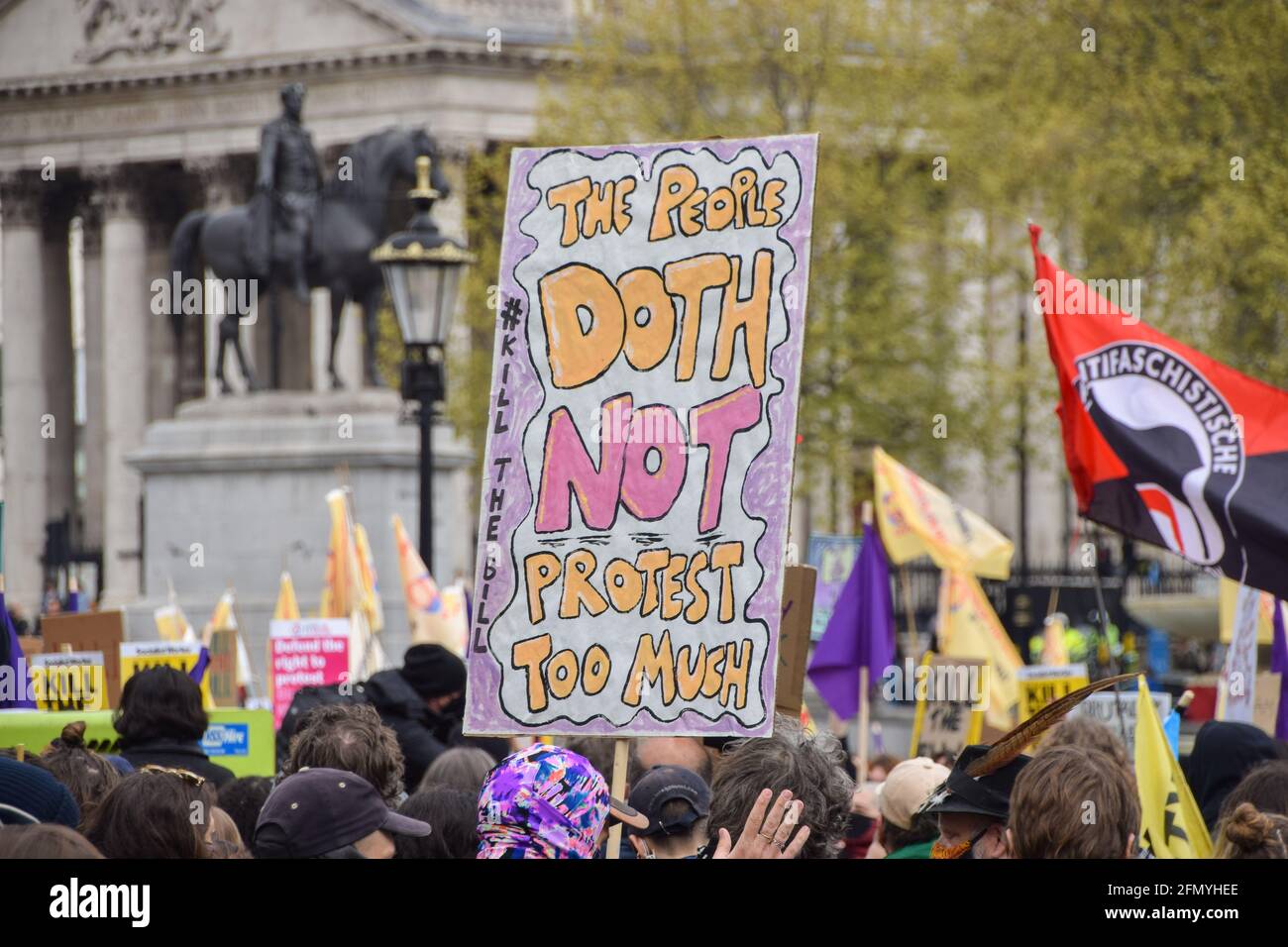 Londres, Royaume-Uni. 1er mai 2021. Tuez la manifestation Bill à Trafalgar Square. Des milliers de personnes ont défilé dans le centre de Londres pour protester contre le projet de loi sur la police, la criminalité, la peine et les tribunaux. Banque D'Images