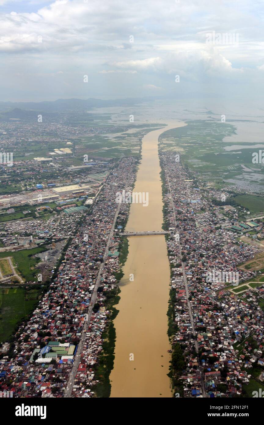Rivière Parañaque dans la région métropolitaine de Manille, aux Philippines. Banque D'Images