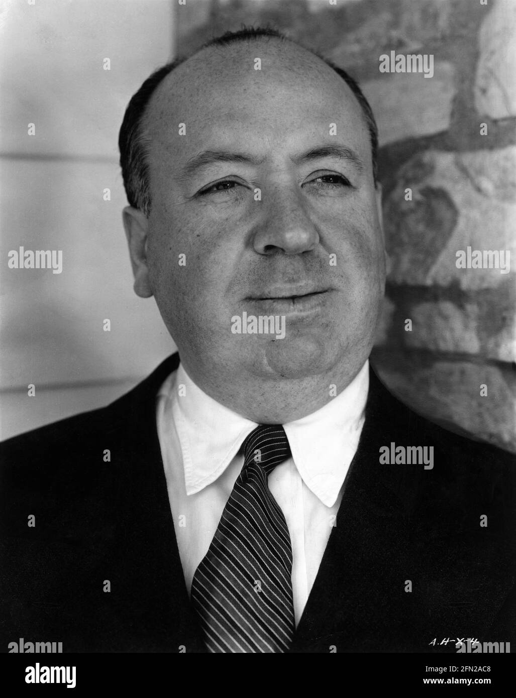 Directeur ALFRED HITCHCOCK Portrait de ST. HILAIRE publicité pour LE producteur 1945 SPELLIK David O. Selznick Vanguard films / Selznick International Pictures / United Artists Banque D'Images