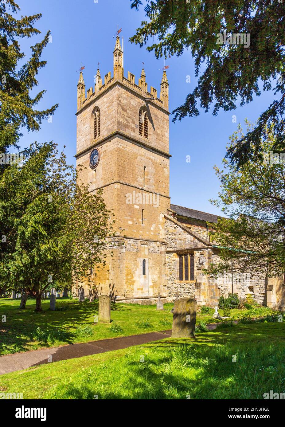 Saint-Jean l'église baptiste dans le village de Worcestershire de Fladbury. Banque D'Images