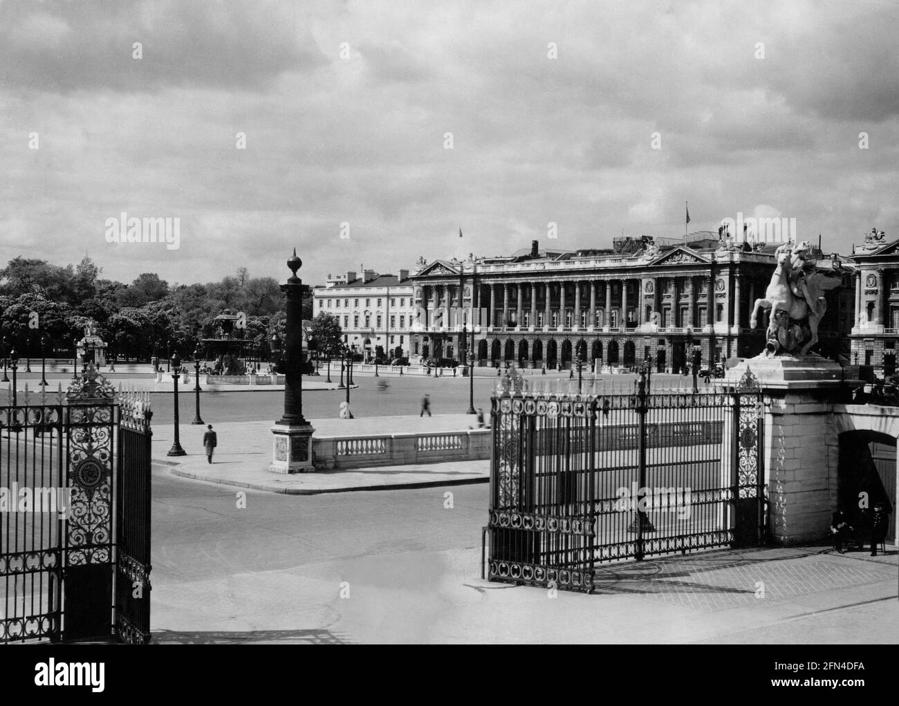 Géographie / voyage, France, Paris, places, place de la Concorde, place avec Hôtel Cordillon, années 1950, DROITS-SUPPLÉMENTAIRES-INFOS-NON-DISPONIBLES Banque D'Images